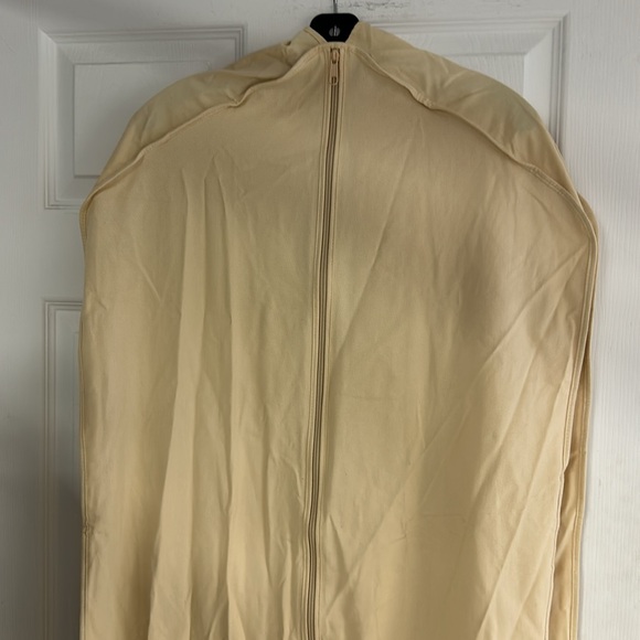 LOUIS VUITTON LONG GARMENT BAG - Picture 4 of 5